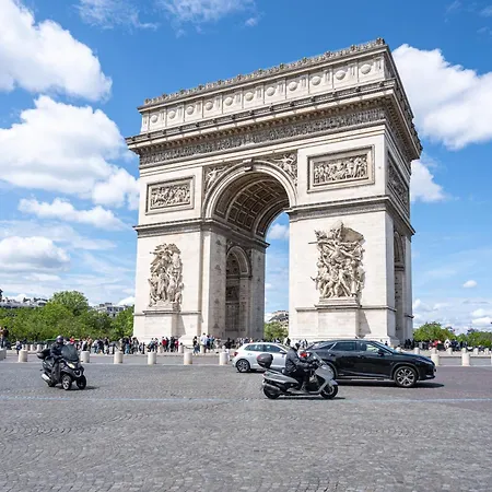 Big 2br Arc De Triomphe 4-6p * Parigi